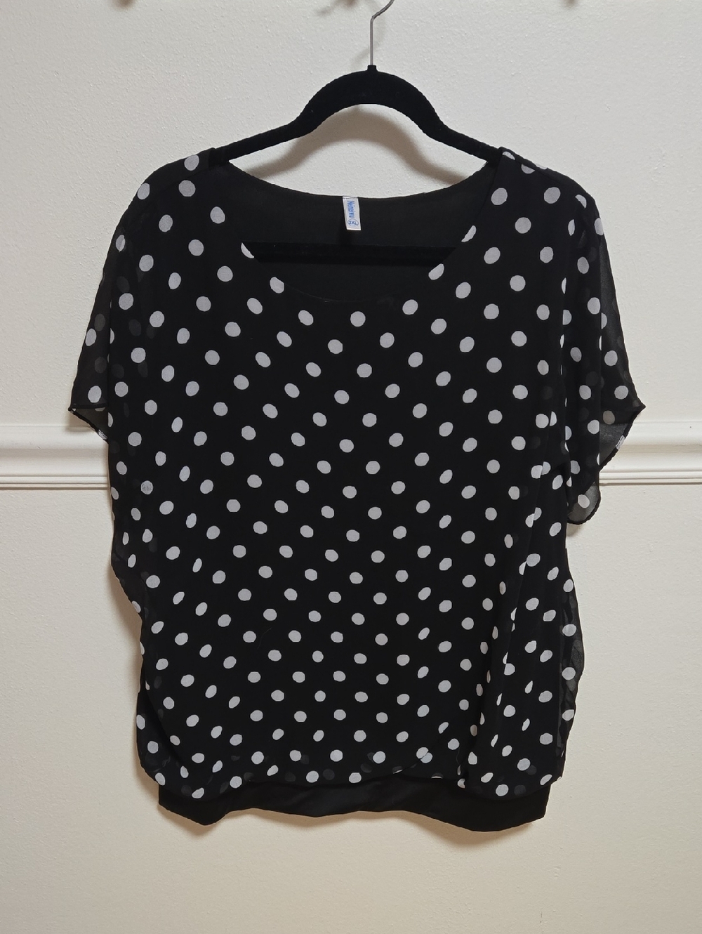 Black & White Polka Dot Short Sleeve Blouse - Women's